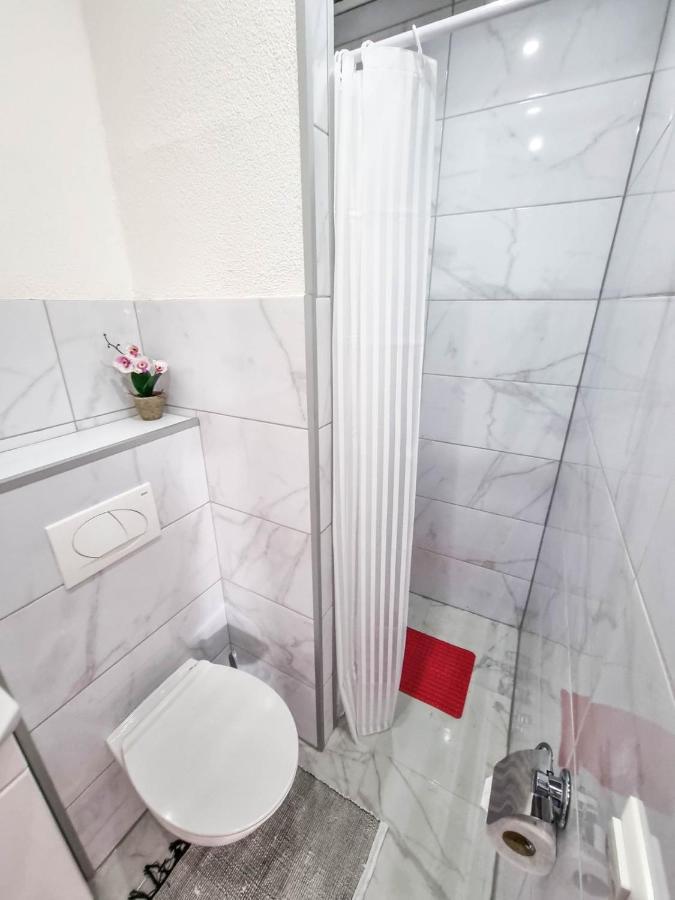 Apartman Uno Яйце Экстерьер фото